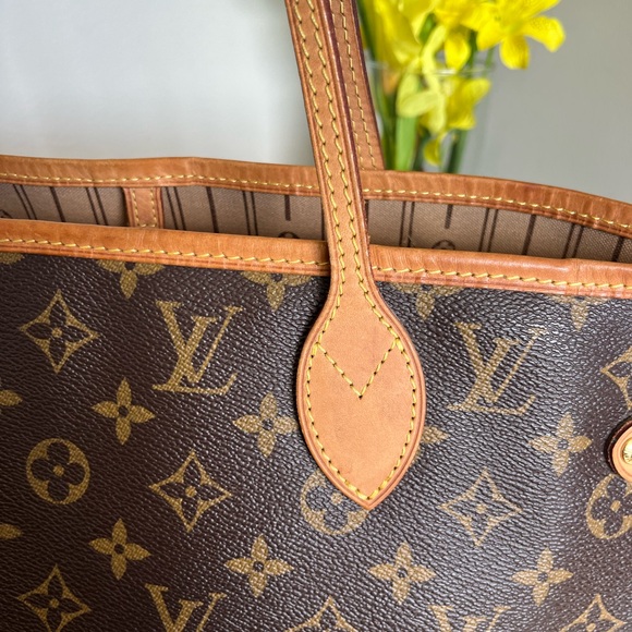 Neverfull MM in Monogram - Picture 12 of 17